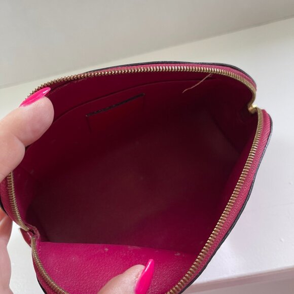 Louis Vuitton Vernis Red Makeup Pouch - Picture 9 of 11
